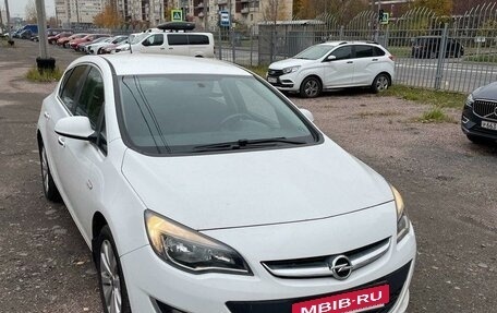 Opel Astra J, 2013 год, 980 000 рублей, 2 фотография