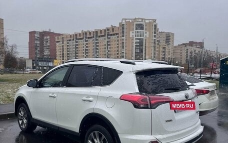 Toyota RAV4, 2019 год, 3 997 000 рублей, 32 фотография