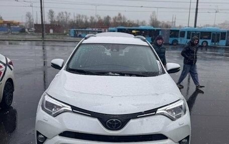 Toyota RAV4, 2019 год, 3 997 000 рублей, 29 фотография