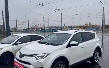 Toyota RAV4, 2019 год, 3 997 000 рублей, 30 фотография