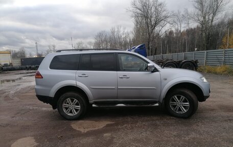 Mitsubishi Pajero Sport II рестайлинг, 2011 год, 1 550 000 рублей, 2 фотография