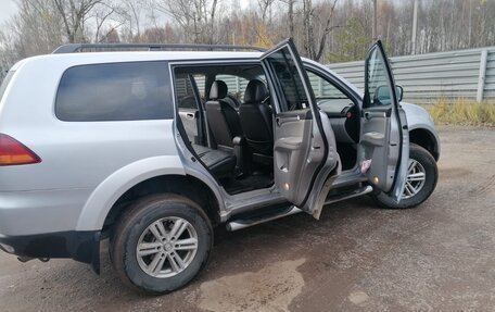 Mitsubishi Pajero Sport II рестайлинг, 2011 год, 1 550 000 рублей, 8 фотография