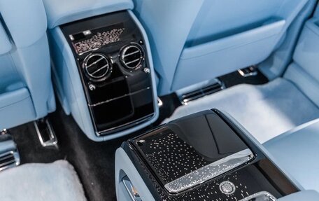 Rolls-Royce Phantom VIII, 2023 год, 87 500 000 рублей, 17 фотография