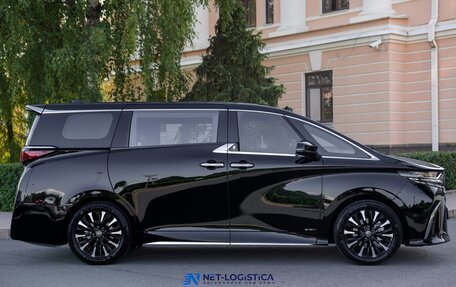 Toyota Alphard, 2024 год, 17 350 000 рублей, 6 фотография