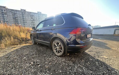 Volkswagen Tiguan II, 2018 год, 2 400 000 рублей, 3 фотография