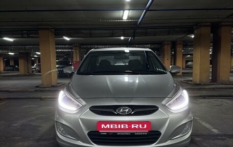 Hyundai Solaris II рестайлинг, 2013 год, 1 300 000 рублей, 4 фотография