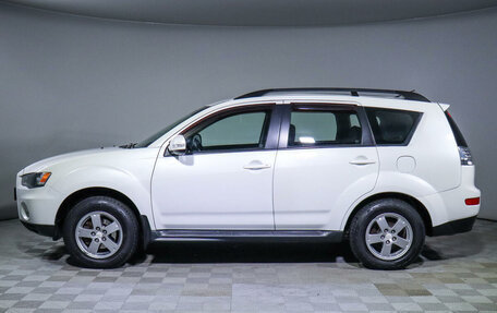 Mitsubishi Outlander III рестайлинг 3, 2011 год, 1 300 000 рублей, 8 фотография