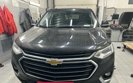 Chevrolet Traverse II, 2020 год, 2 999 000 рублей, 2 фотография