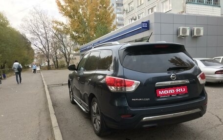 Nissan Pathfinder, 2015 год, 2 300 000 рублей, 3 фотография