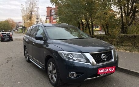 Nissan Pathfinder, 2015 год, 2 300 000 рублей, 2 фотография