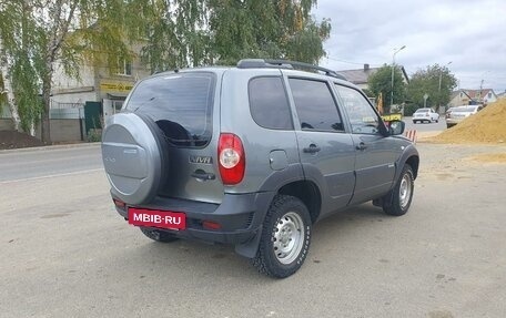 Chevrolet Niva I рестайлинг, 2012 год, 700 000 рублей, 3 фотография