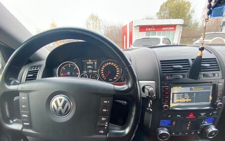 Volkswagen Touareg III, 2005 год, 1 200 000 рублей, 4 фотография