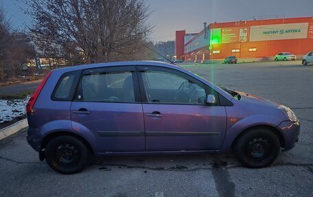 Ford Fiesta, 2006 год, 750 000 рублей, 18 фотография