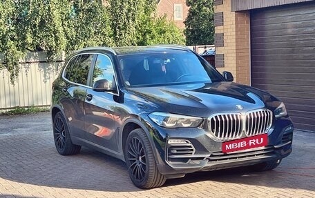 BMW X5, 2019 год, 7 400 000 рублей, 2 фотография