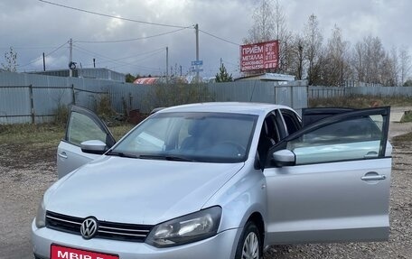 Volkswagen Polo VI (EU Market), 2011 год, 600 000 рублей, 1 фотография