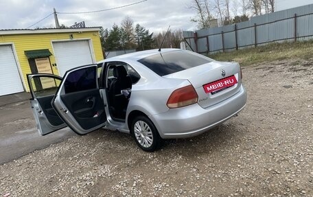 Volkswagen Polo VI (EU Market), 2011 год, 600 000 рублей, 10 фотография