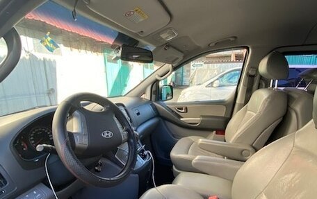 Hyundai Grand Starex Grand Starex I рестайлинг 2, 2012 год, 1 800 000 рублей, 4 фотография