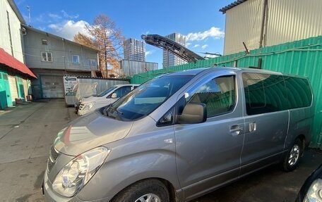 Hyundai Grand Starex Grand Starex I рестайлинг 2, 2012 год, 1 800 000 рублей, 3 фотография