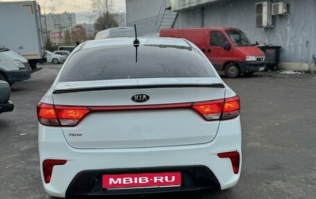 KIA Rio IV, 2018 год, 810 000 рублей, 2 фотография