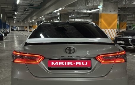 Toyota Camry, 2019 год, 3 500 000 рублей, 6 фотография