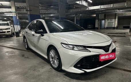 Toyota Camry, 2019 год, 3 500 000 рублей, 4 фотография