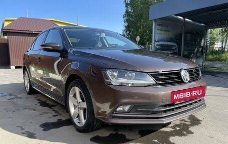 Volkswagen Jetta VI, 2015 год, 1 210 000 рублей, 4 фотография