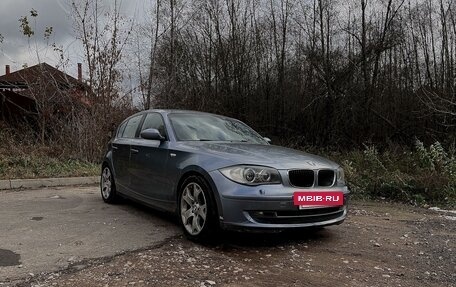 BMW 1 серия, 2007 год, 800 000 рублей, 2 фотография