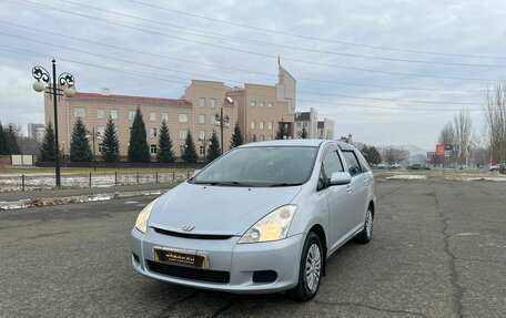 Toyota Wish II, 2003 год, 999 000 рублей, 2 фотография