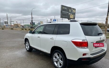 Toyota Highlander III, 2011 год, 2 100 000 рублей, 14 фотография