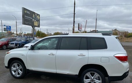 Toyota Highlander III, 2011 год, 2 100 000 рублей, 15 фотография