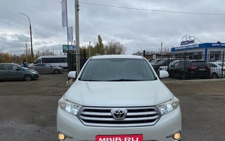 Toyota Highlander III, 2011 год, 2 100 000 рублей, 19 фотография