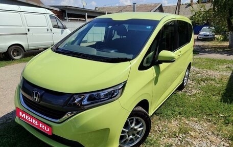 Honda Freed II, 2018 год, 1 799 000 рублей, 2 фотография