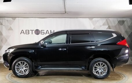 Mitsubishi Pajero Sport III рестайлинг, 2019 год, 2 799 000 рублей, 4 фотография