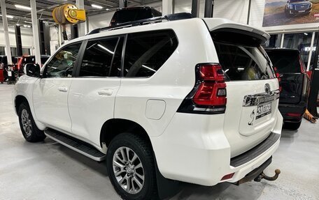 Toyota Land Cruiser Prado 150 рестайлинг 2, 2018 год, 6 000 000 рублей, 4 фотография