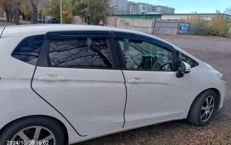 Honda Fit III, 2018 год, 1 300 000 рублей, 7 фотография