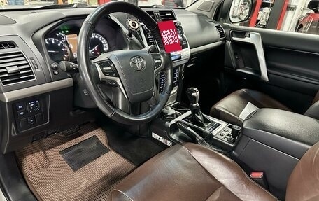 Toyota Land Cruiser Prado 150 рестайлинг 2, 2018 год, 6 000 000 рублей, 17 фотография