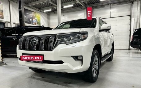 Toyota Land Cruiser Prado 150 рестайлинг 2, 2018 год, 6 000 000 рублей, 28 фотография