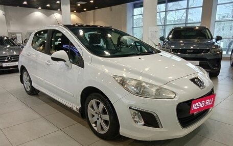 Peugeot 308 II, 2011 год, 599 000 рублей, 3 фотография