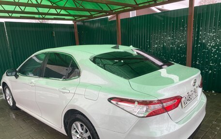 Toyota Camry, 2018 год, 2 600 000 рублей, 5 фотография