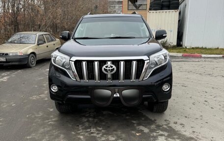 Toyota Land Cruiser Prado 150 рестайлинг 2, 2017 год, 4 990 000 рублей, 1 фотография