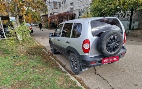 Chevrolet Niva I рестайлинг, 2012 год, 750 000 рублей, 4 фотография