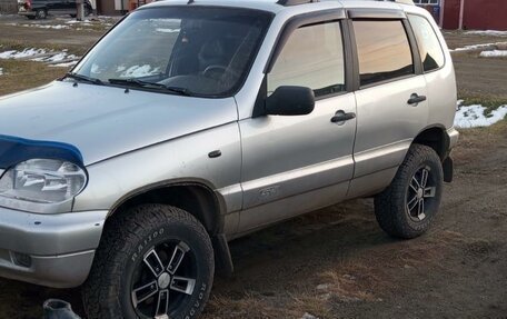 Chevrolet Niva I рестайлинг, 2003 год, 350 000 рублей, 1 фотография