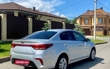 KIA Rio IV, 2018 год, 1 370 000 рублей, 8 фотография