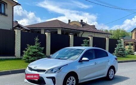 KIA Rio IV, 2018 год, 1 370 000 рублей, 7 фотография