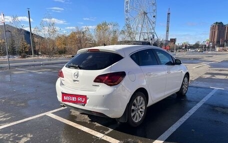 Opel Astra J, 2011 год, 900 000 рублей, 6 фотография