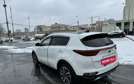 KIA Sportage IV рестайлинг, 2018 год, 2 600 000 рублей, 5 фотография