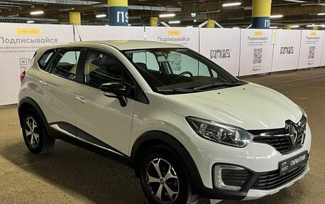 Renault Kaptur I рестайлинг, 2018 год, 1 562 000 рублей, 3 фотография