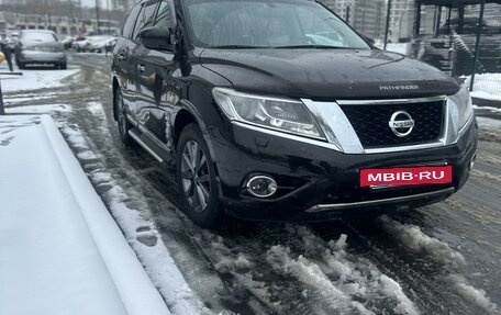 Nissan Pathfinder, 2014 год, 1 950 000 рублей, 2 фотография