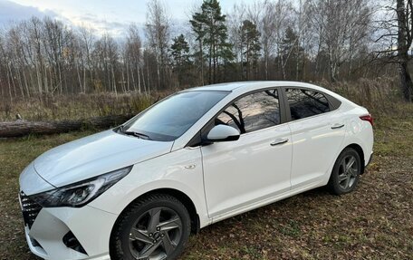 Hyundai Solaris II рестайлинг, 2020 год, 1 850 000 рублей, 6 фотография