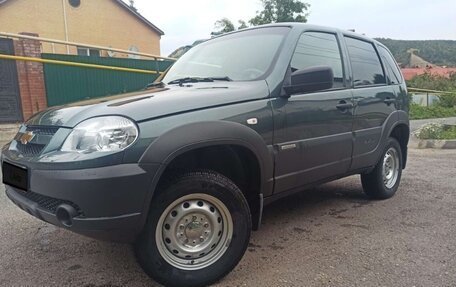 Chevrolet Niva I рестайлинг, 2017 год, 780 000 рублей, 16 фотография